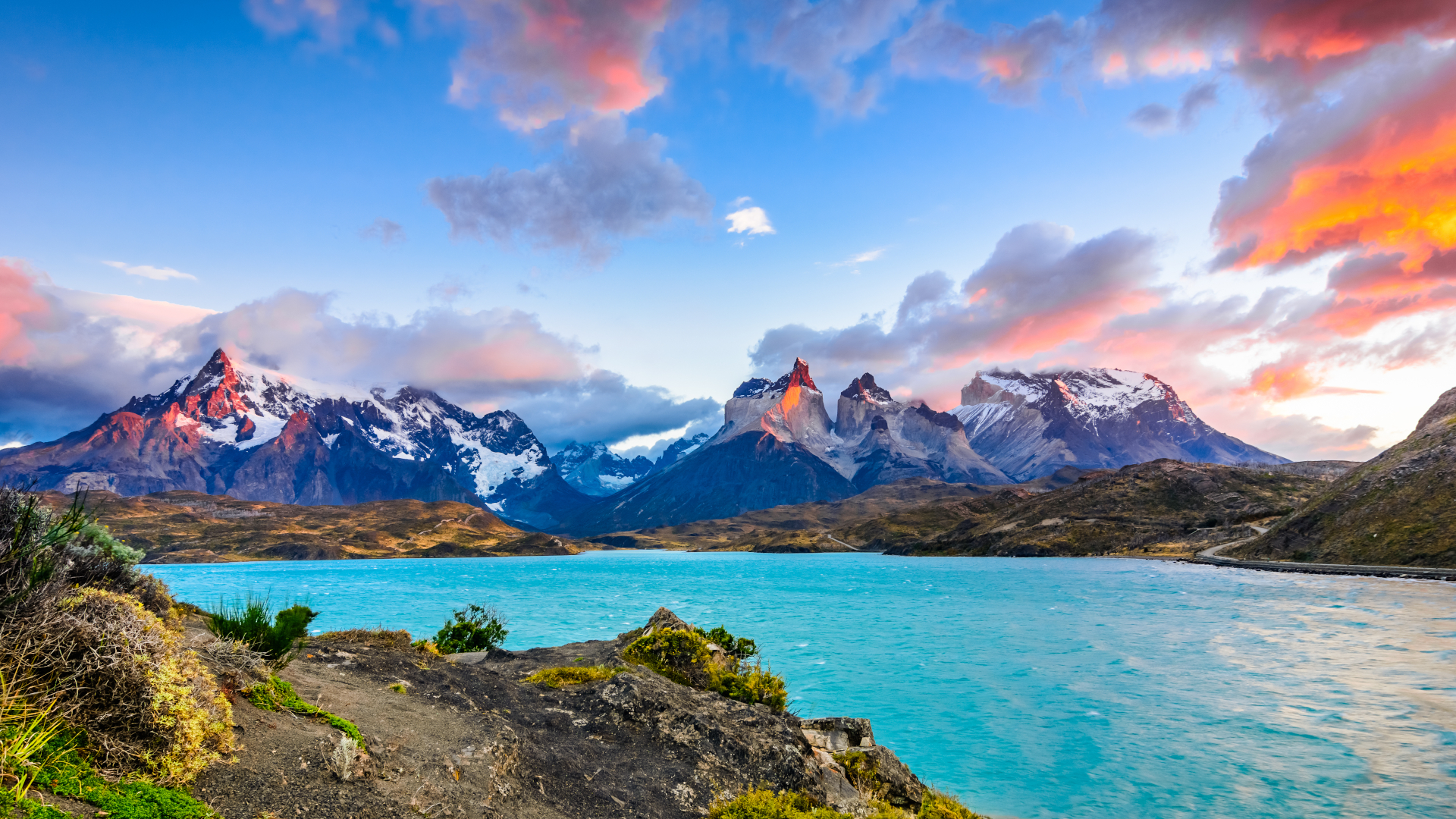 shutterstock 734181028 - Chile